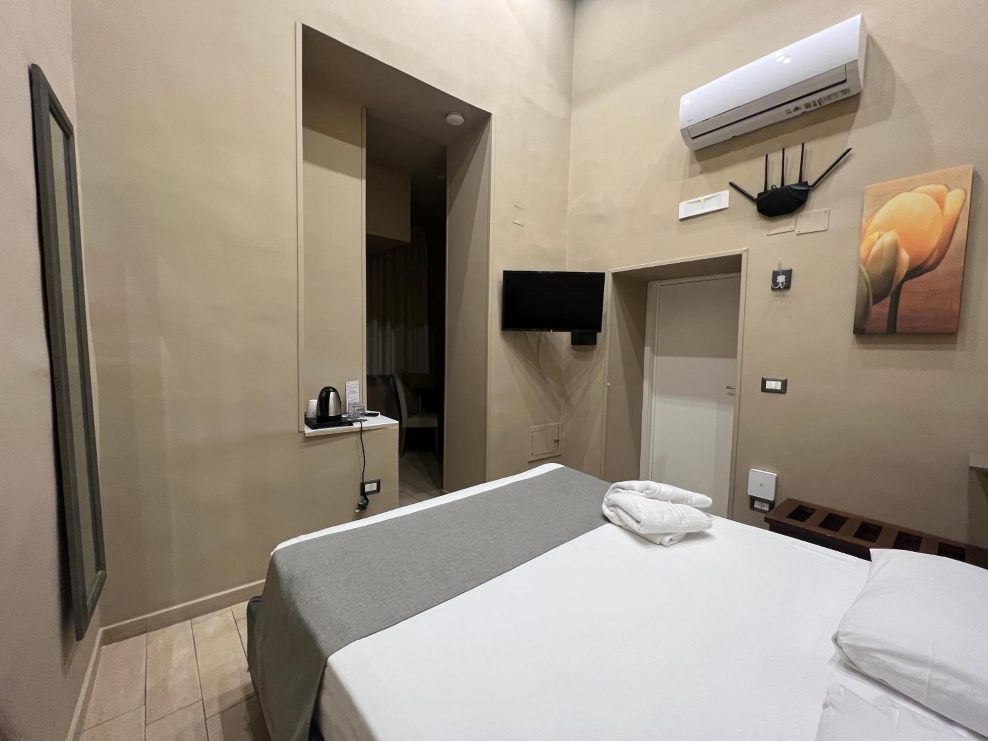 Relais Ranieri Bed & Breakfast Naples Exterior photo